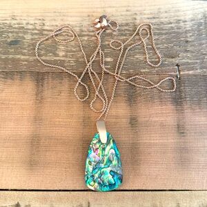 Kendra Scott Necklace